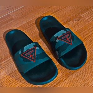 Size 9 Guess slides
